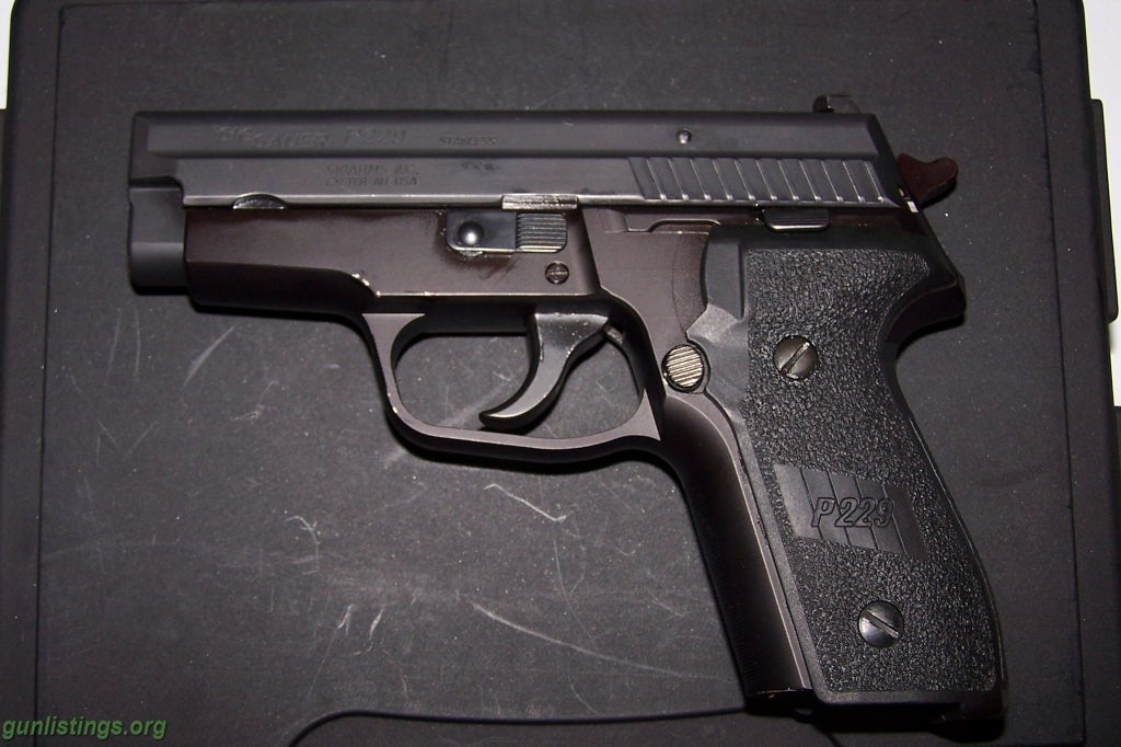 Pistols SIG SAUER P 229