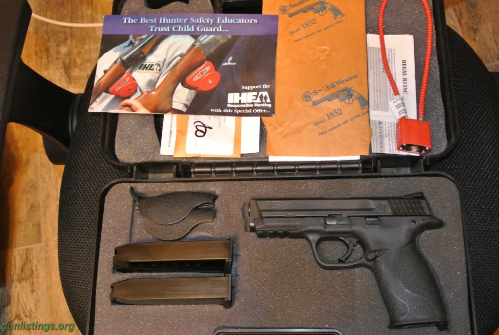 Pistols Smith & Wesson .40 Caliber M&P