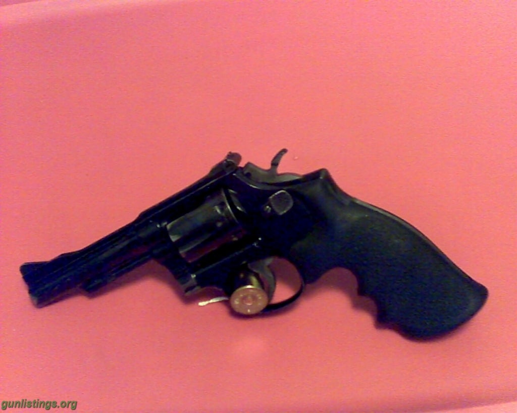 Pistols Smith & Wesson 38 Special