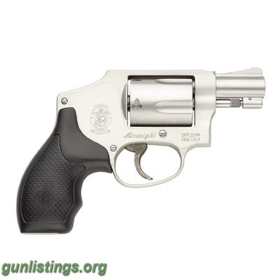 Pistols Smith & Wesson 442