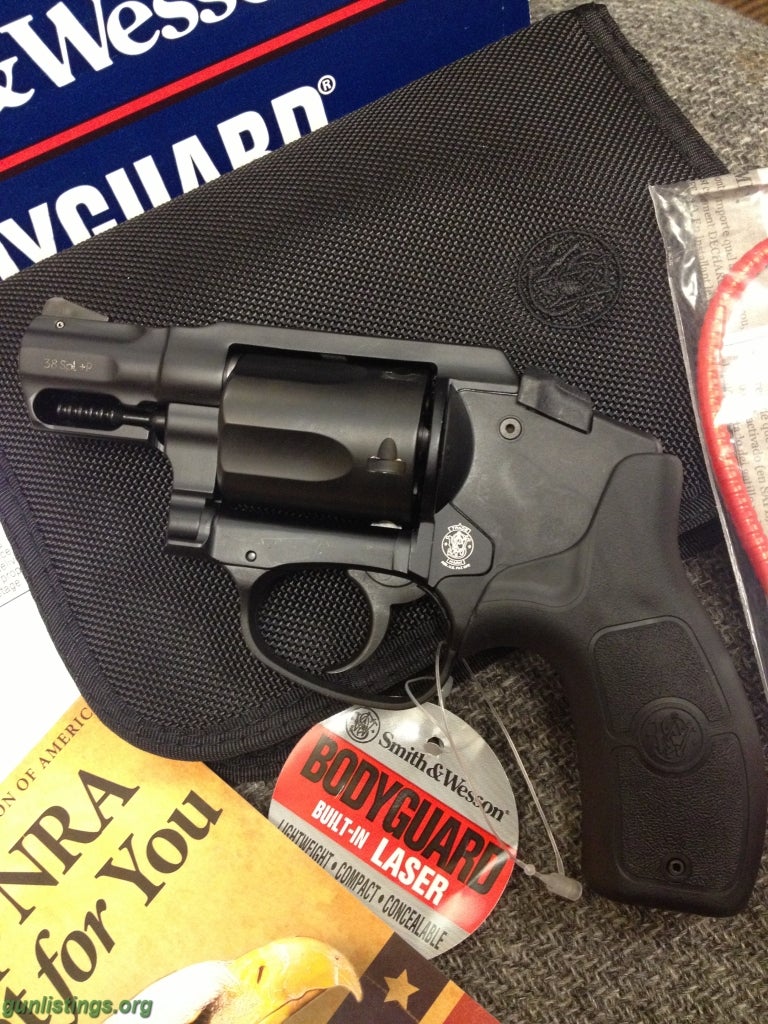 Pistols Smith & Wesson BODYGUARD 38 Insight Laser