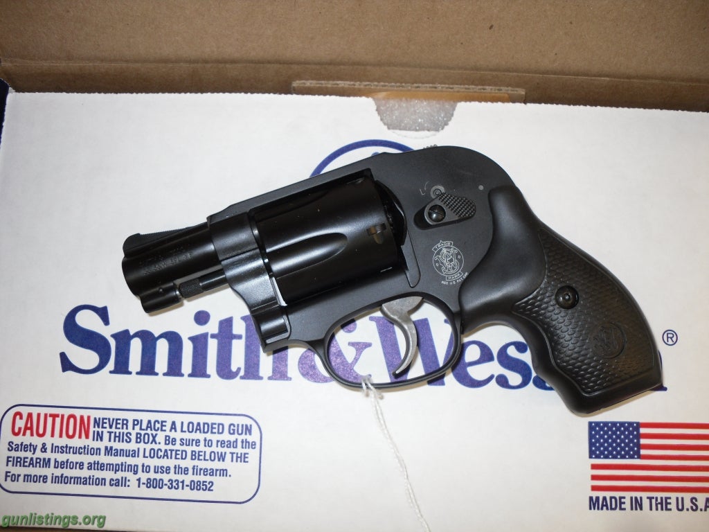 Pistols Smith & Wesson Model M438 Revolver, 38 Special NEW