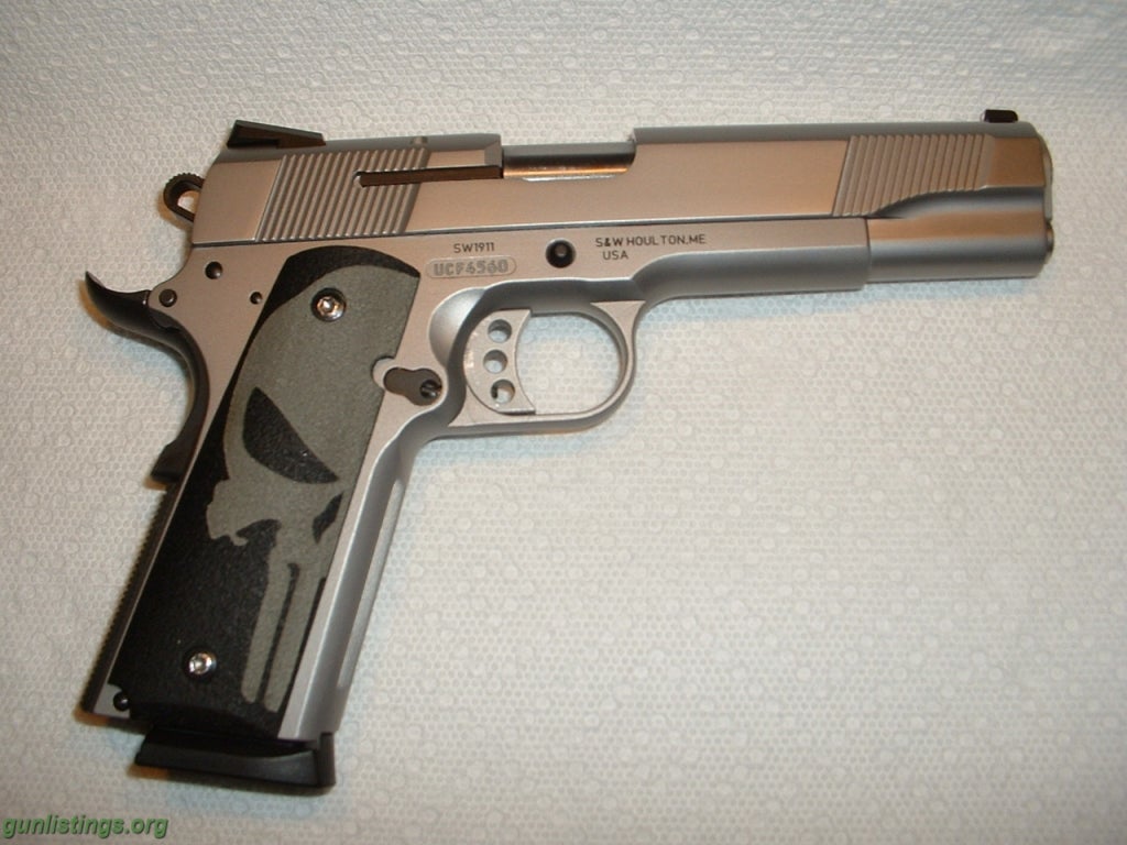 Pistols SMITH & WESSON STAINLESS 45