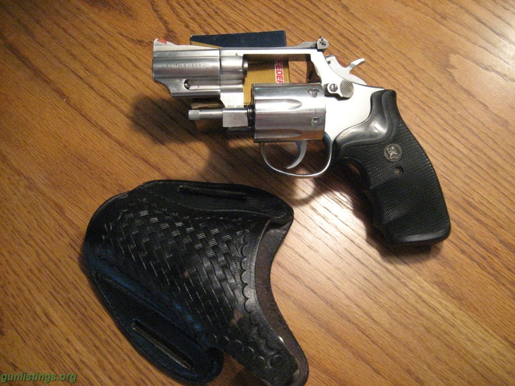 Pistols SMITH AND WESSON 357 MAGNUM