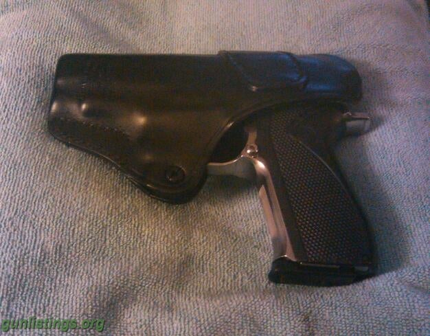 Pistols Smith And Wesson 5906 With Leather Blackhawk Holster