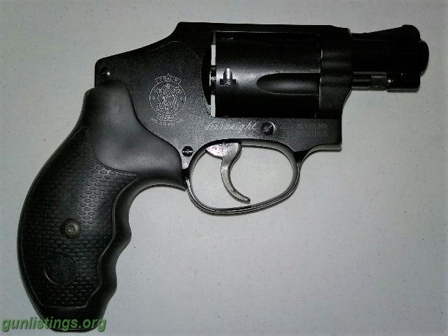 Pistols Smith And Wesson Model 442 Airweight