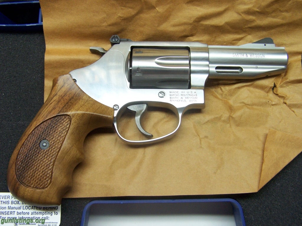 Pistols Smith And Wesson Model 632 In 327 Mag (price Reduced)