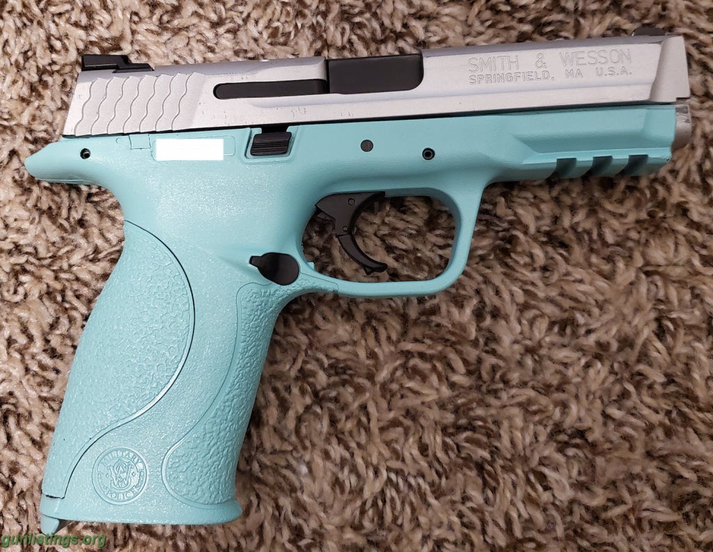 Pistols Smith And Wesson M&P9 - Tiffany Blue