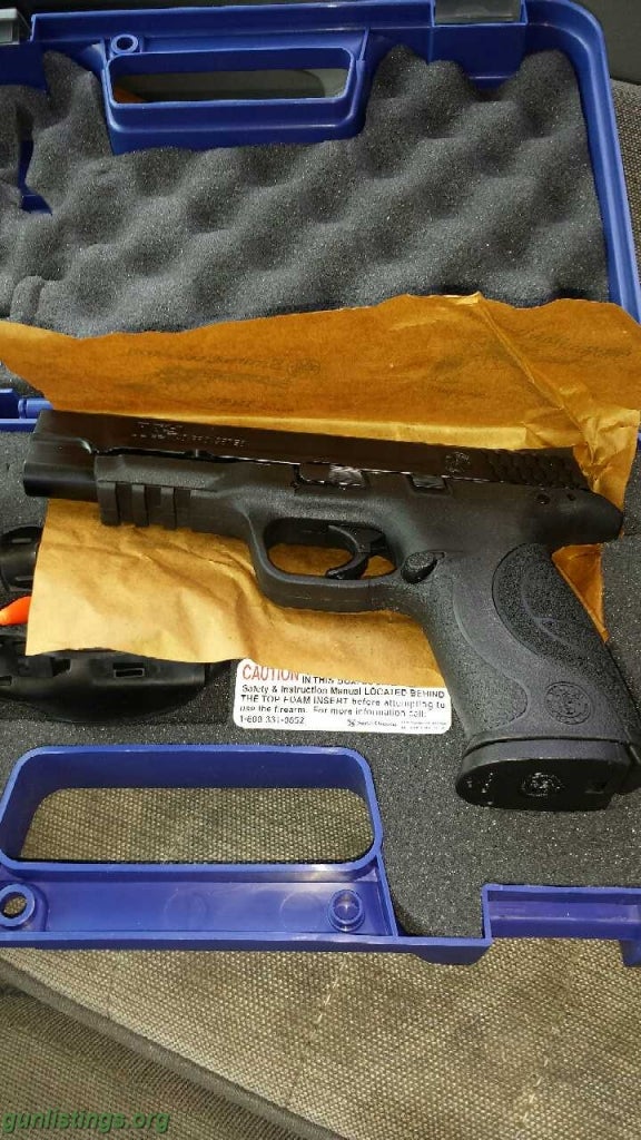 Pistols Smith And Wesson M&P 40 Pro Series