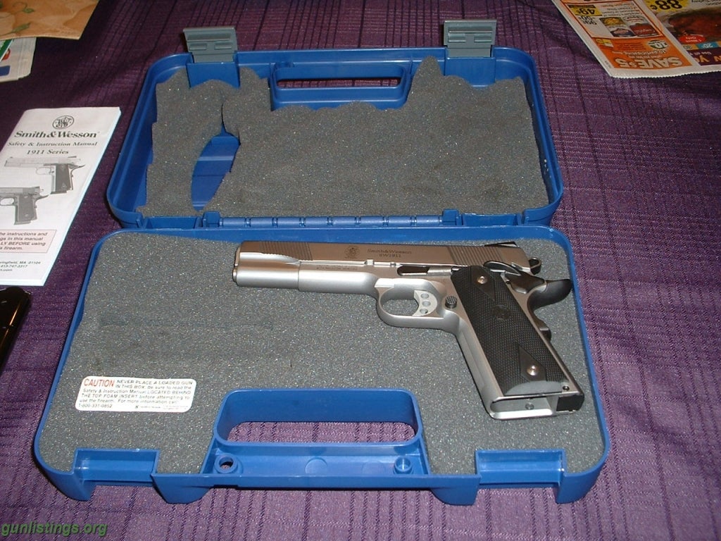 Pistols Smith&Wesson  SS 45