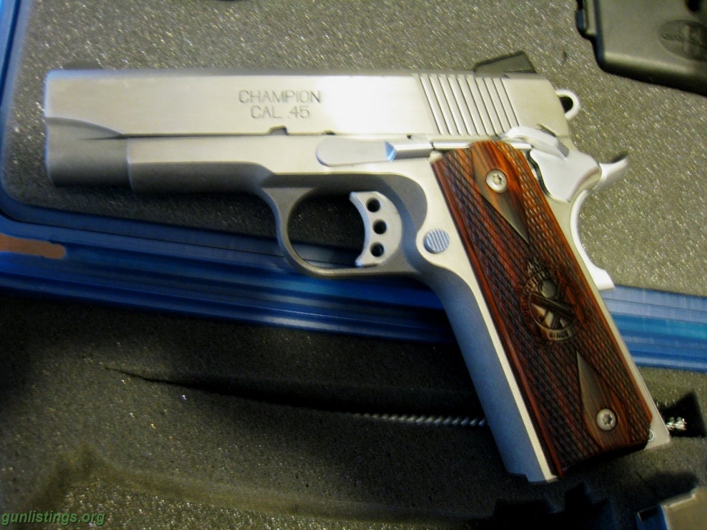 Pistols Springfield 1911 Champion Loaded