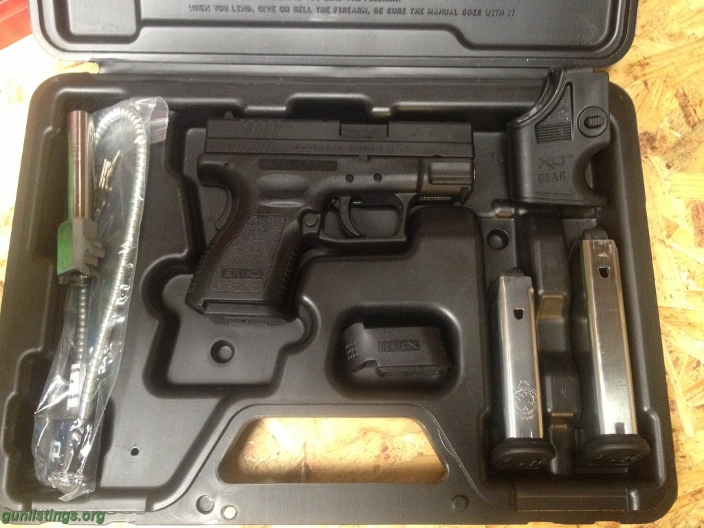 Pistols Springfield XD40 Subcompact