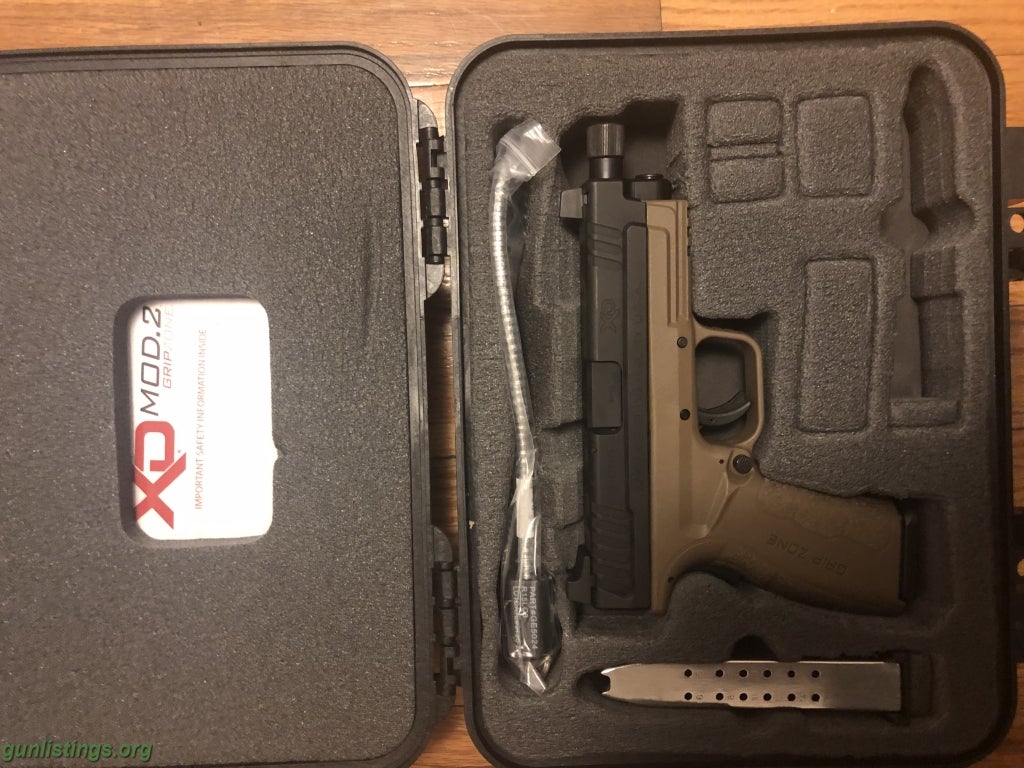 Pistols Springfield XD Mod 2.0