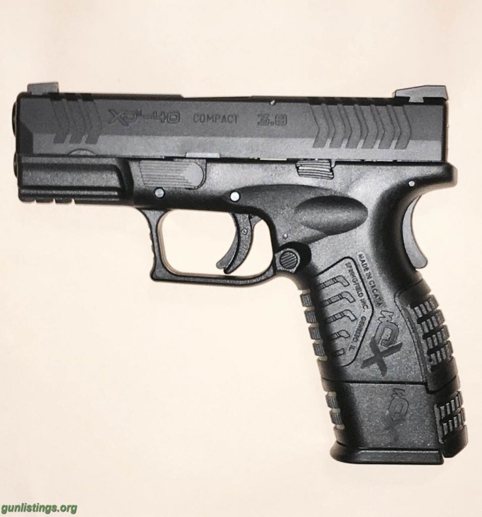 Pistols Springfield XD(M) .40 Caliber S&W Compact Pistol