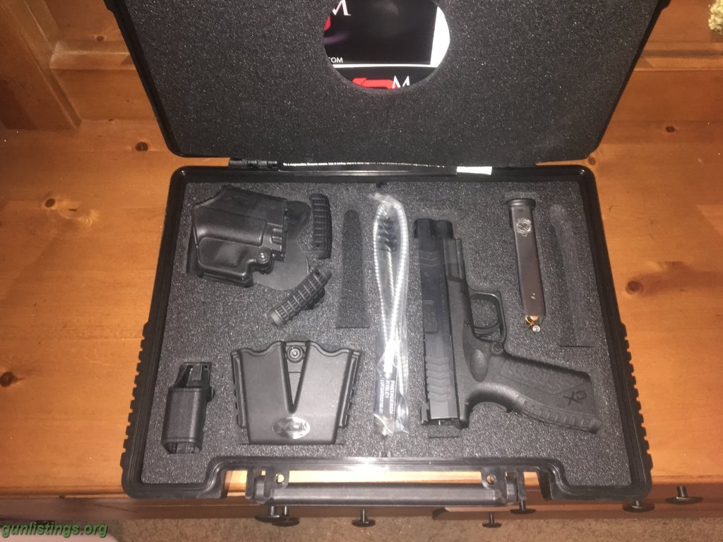 Gunlistings.org - Pistols Springfield XDM 40