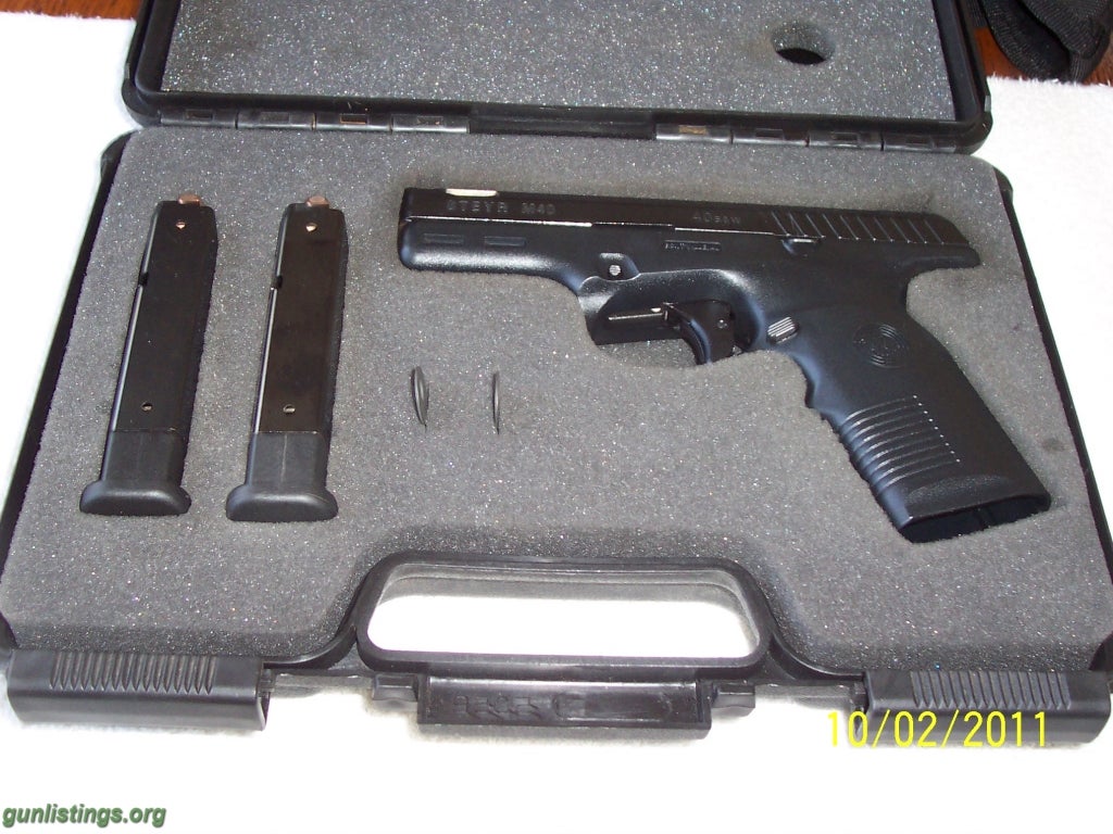 Pistols Steyr M A1 40 6586