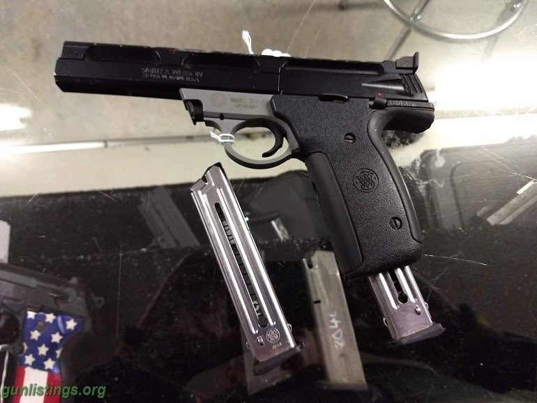 Pistols S&W 22   22A