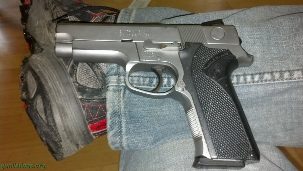 Pistols S&w 4046