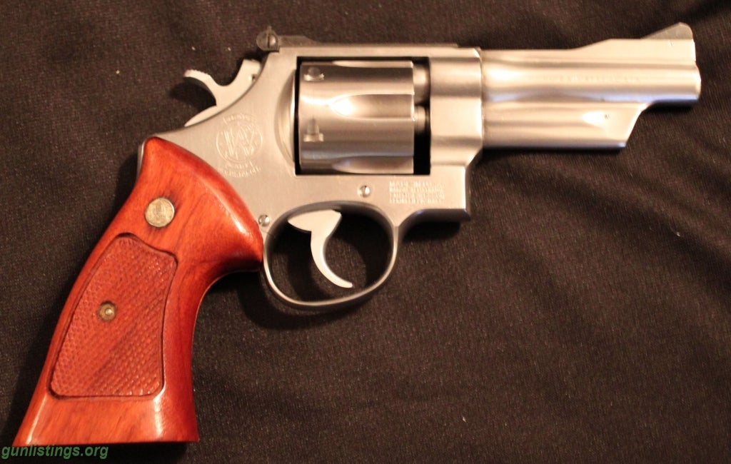 Gunlistings.org - Pistols S&W 44 Special Model 624 4