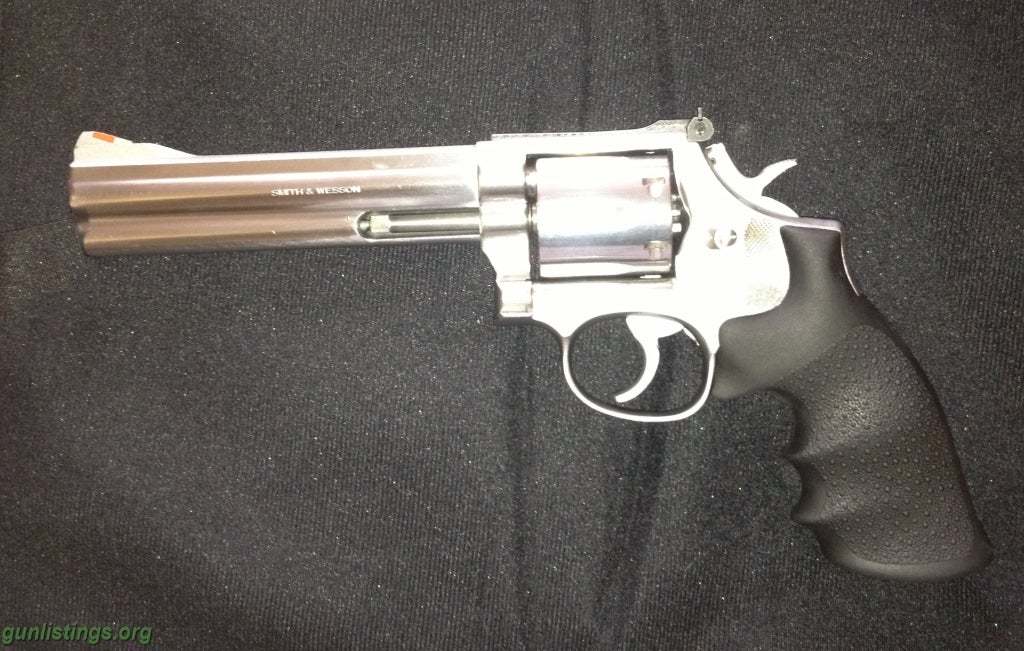 Pistols S&W 686 Combat Magnum .357