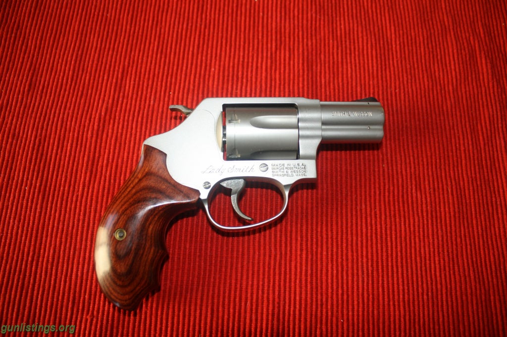 Pistols S&W Lady Smith .357