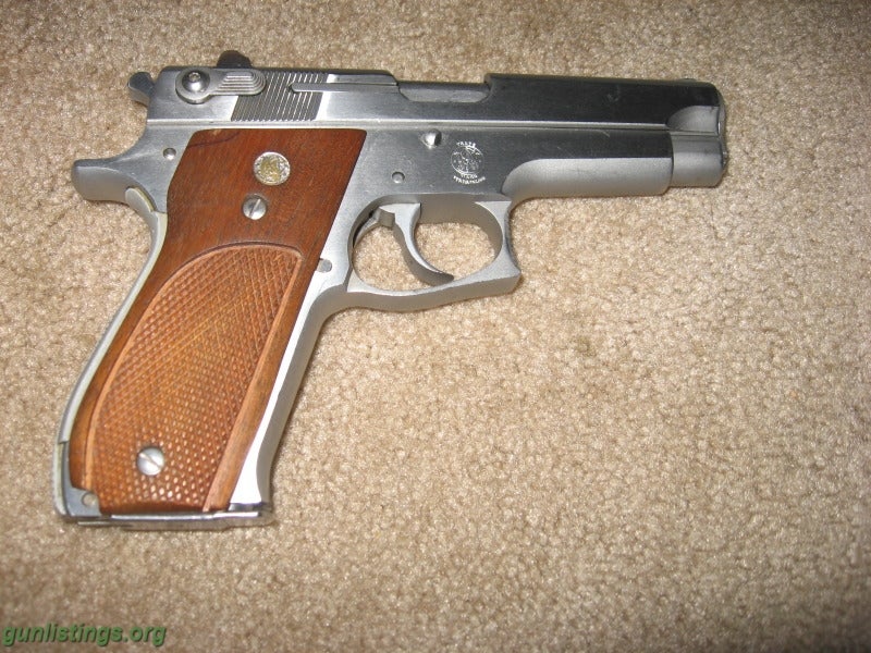 Pistols S&W Model 639 9mm Pistol