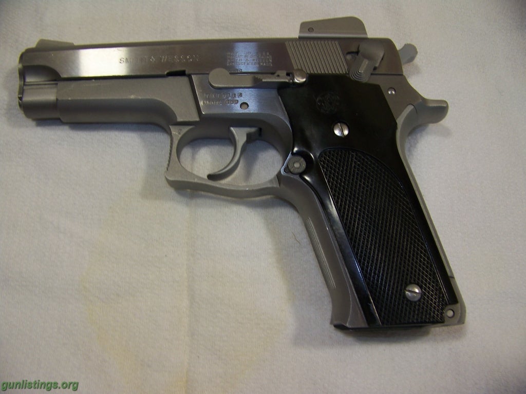 Pistols S&W Model 659 9mm