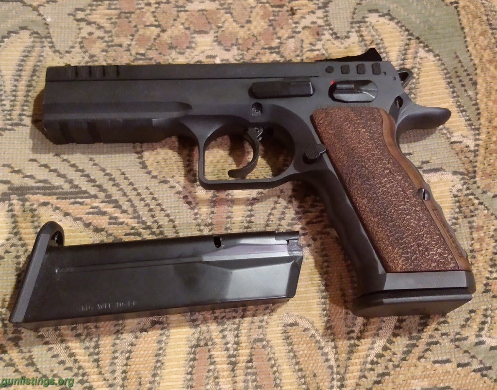 Pistols Tanfoglio Defiant Stock I 10mm