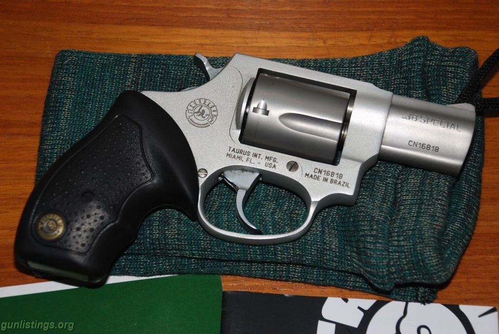 Pistols Taurus 85 .38 Special