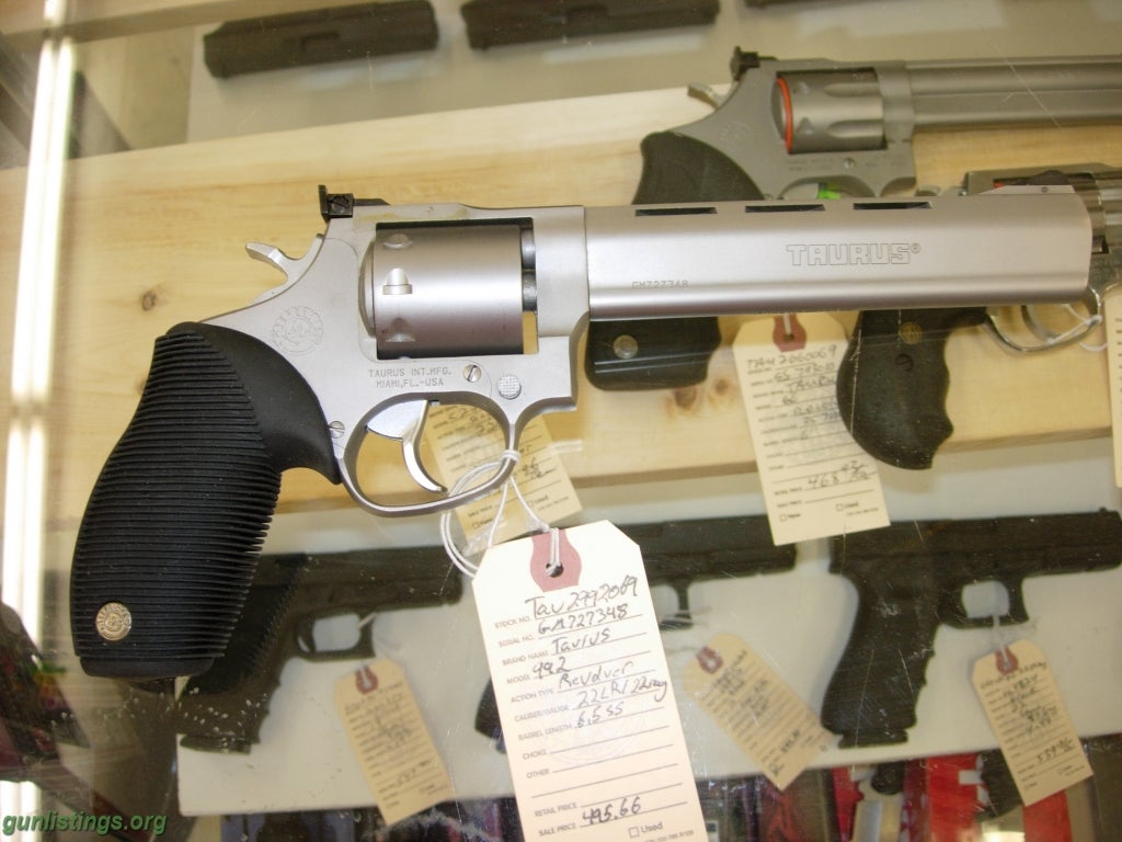 Pistols Taurus 992 Tracker