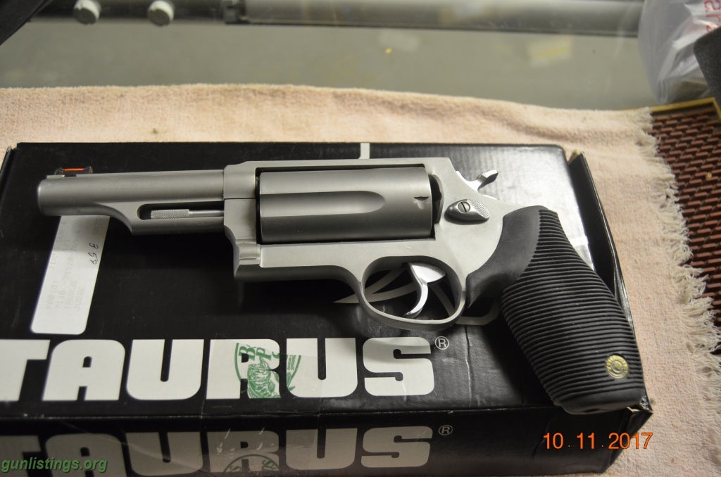 Pistols TAURUS JUDGE