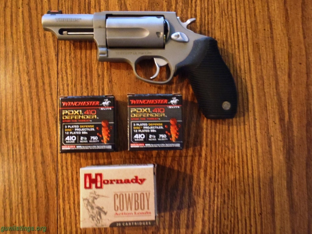 Pistols Taurus 