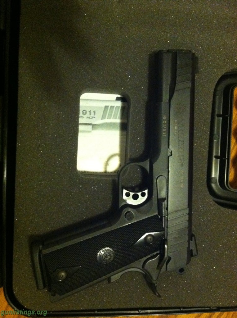 Pistols Taurus PT1911