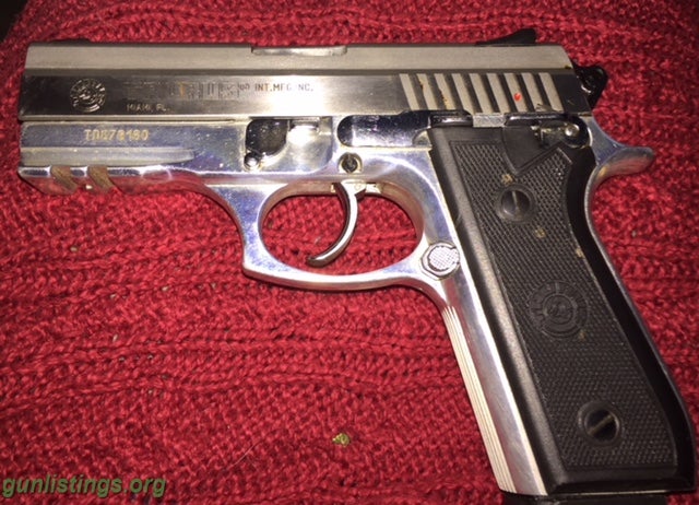 Pistols Taurus PT909