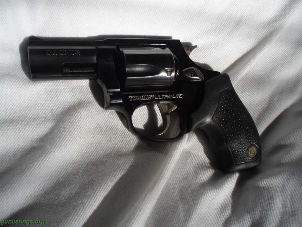 Pistols Taurus Ultra-lite 38 Spec. Revolver