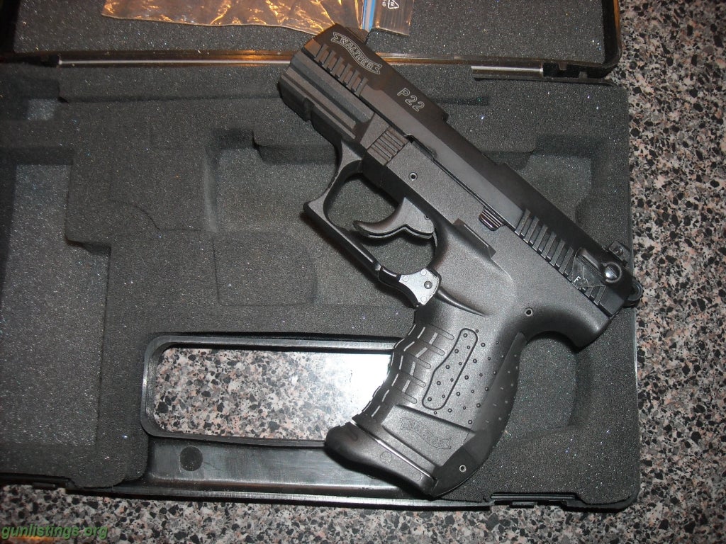 Pistols Walther P22 / Case / 3 Mags