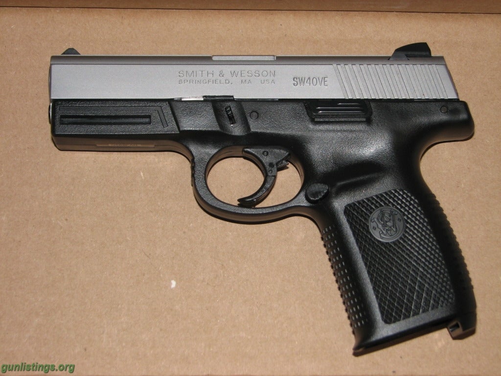 Pistols UPDATED: LNIB Smith & Wesson .40 Cal