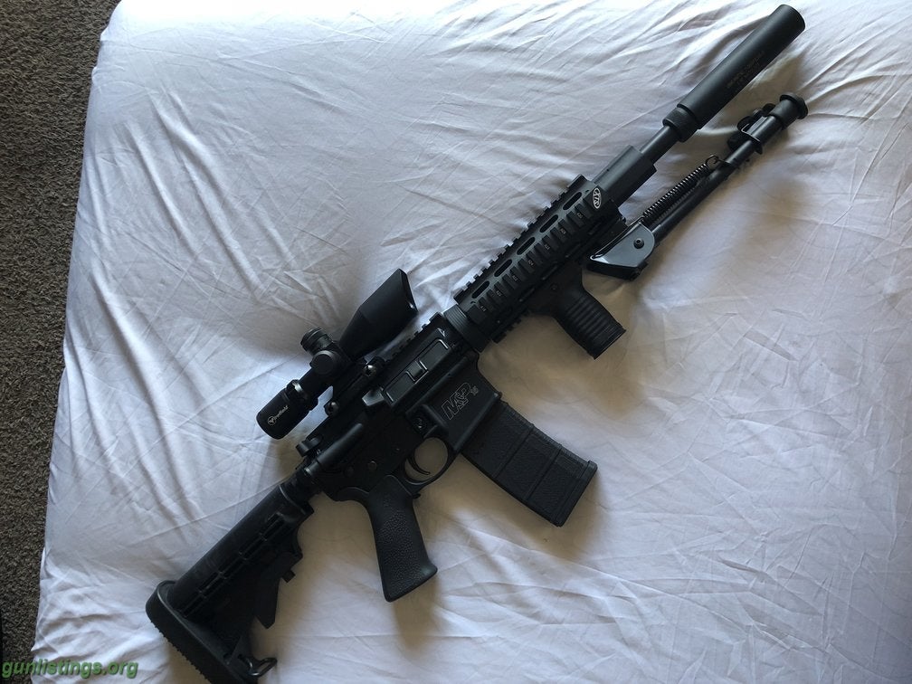 Rifles M&P 15 W/ Extras