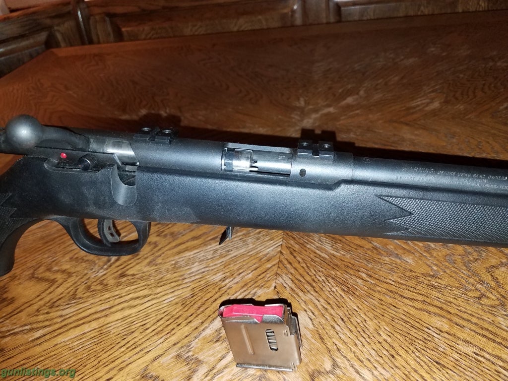 Rifles Savage 93R 17 HMR