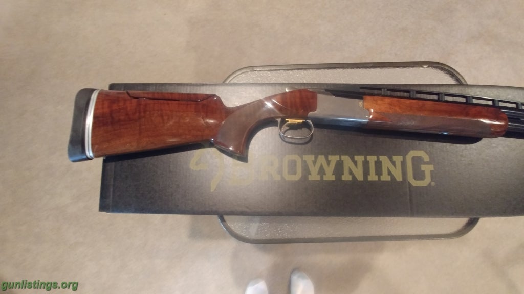 Shotguns Browning 725