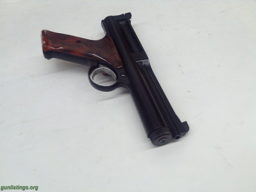 Collectibles Crosman Model 600 Pellet Pistol