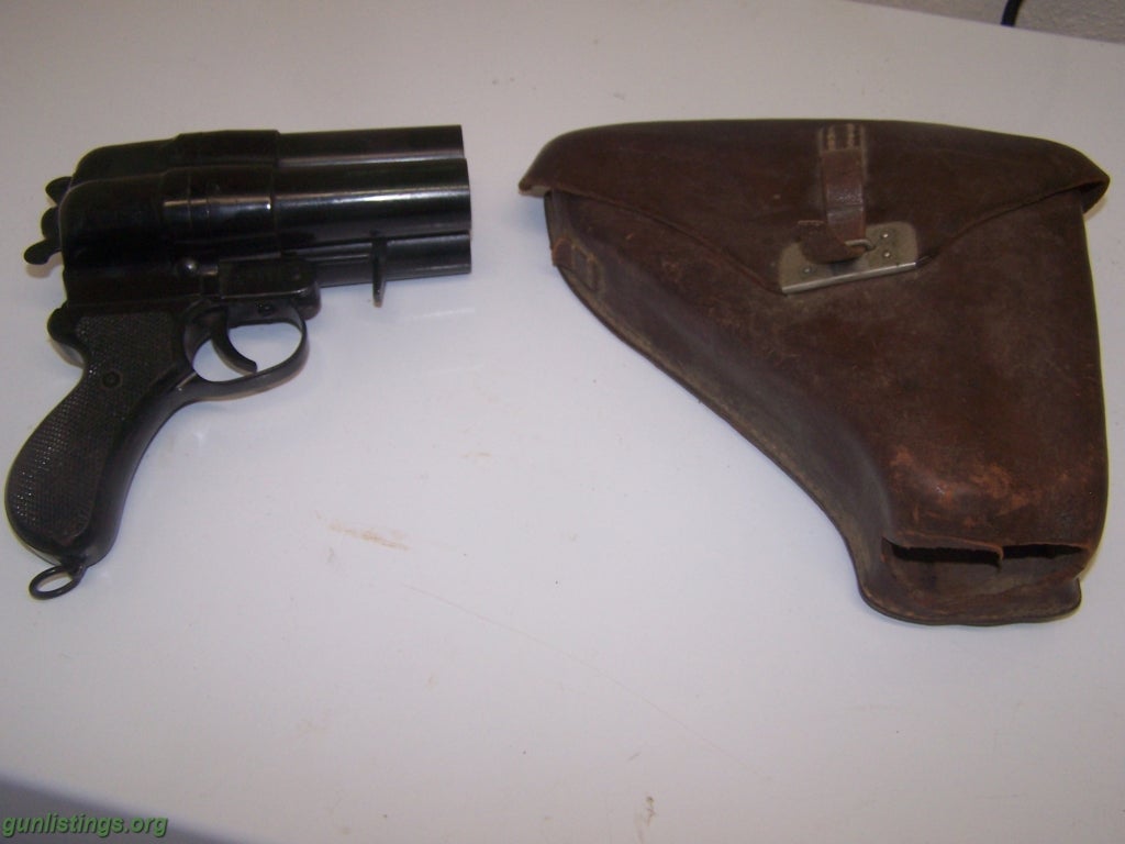 Collectibles Japanese Triple Barrell Flare Gun