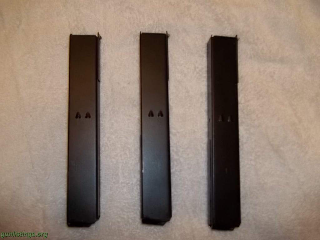 Pistols (3) Mac-10 Magazines