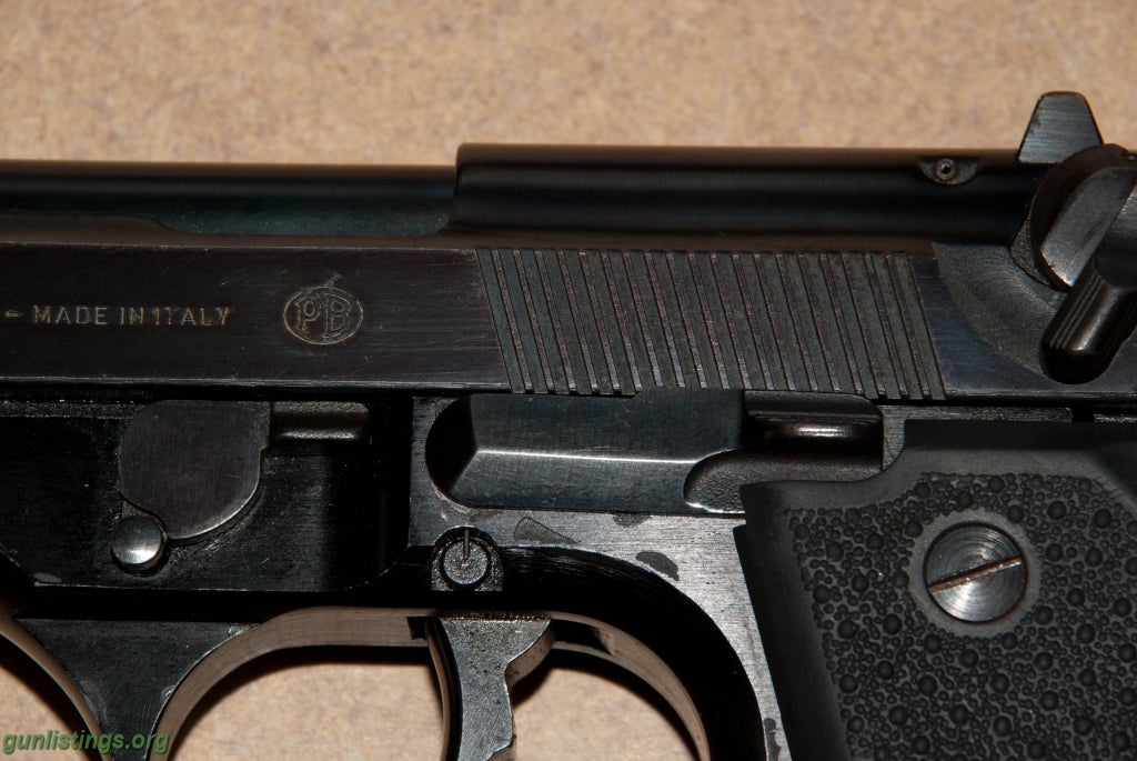 Pistols Beretta 92 SB