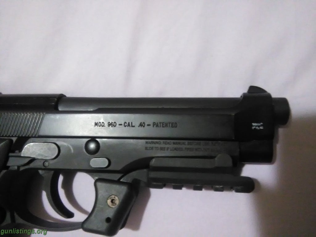 Pistols Beretta 92D 40 Cal.