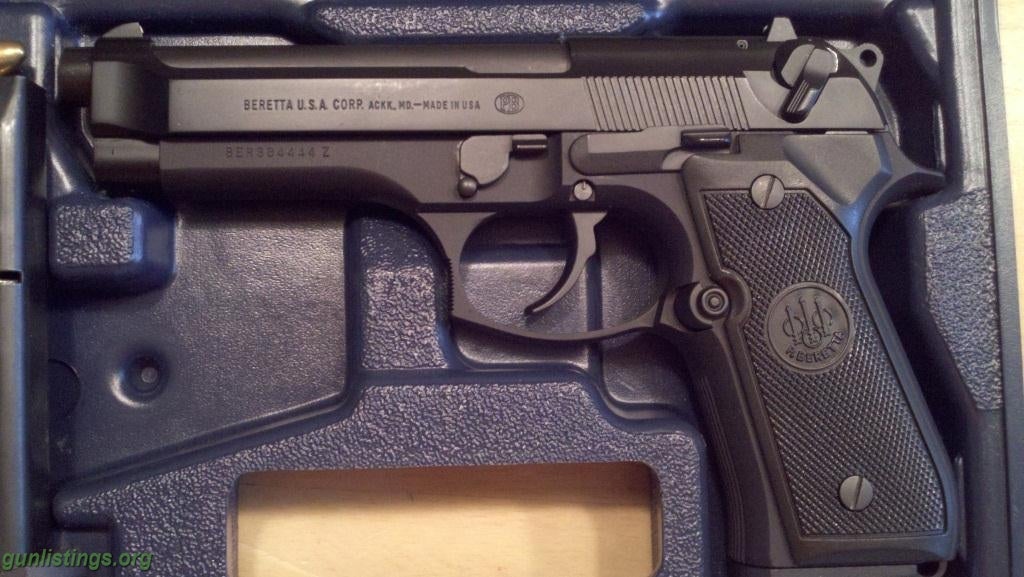 Pistols Beretta M92FS 9mm Handgun, Case, Clips