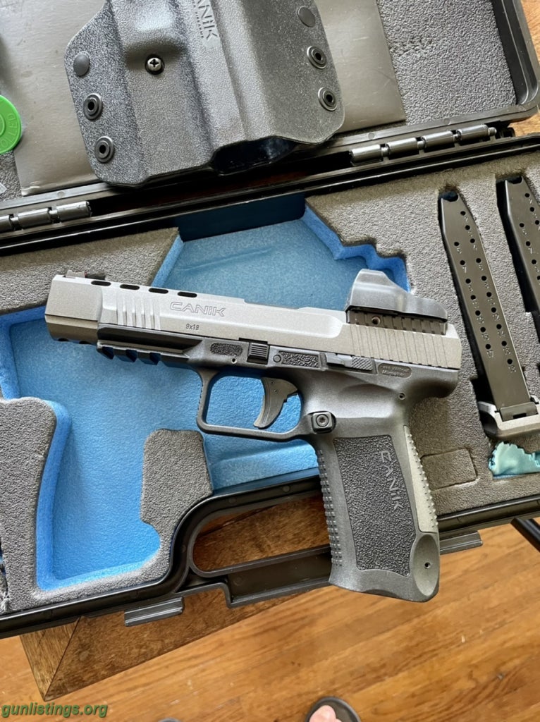 Pistols CANIK TP9SFX 9MM PISTOL WITH VORTEX VENOM RED DOT