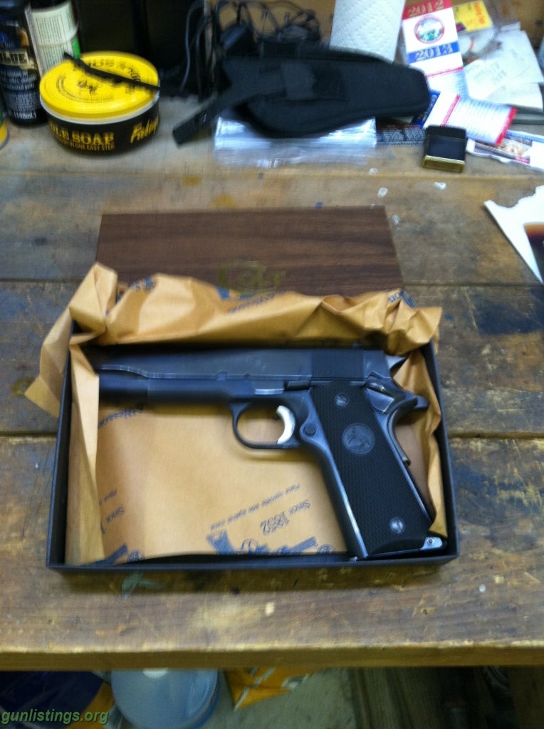 Pistols Colt 70's Series Government  45acp