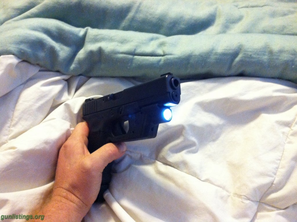 Pistols CRIMSON TRACE GLOCK FLASHLIGHT!!