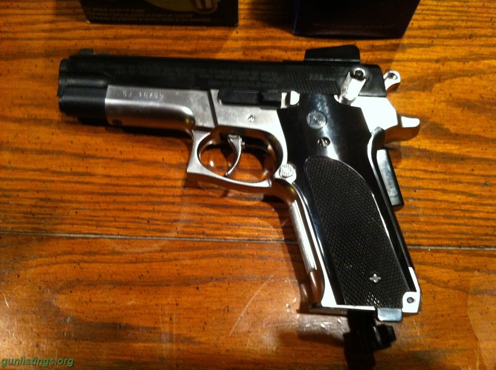 Pistols Daisy Powerline Model 93 CO2 BB Pistol